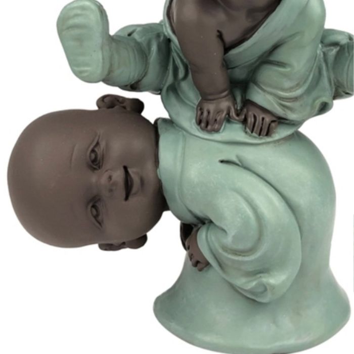 Zwei spielende Mönche „Jump“ aus Polyresin, 12 cm